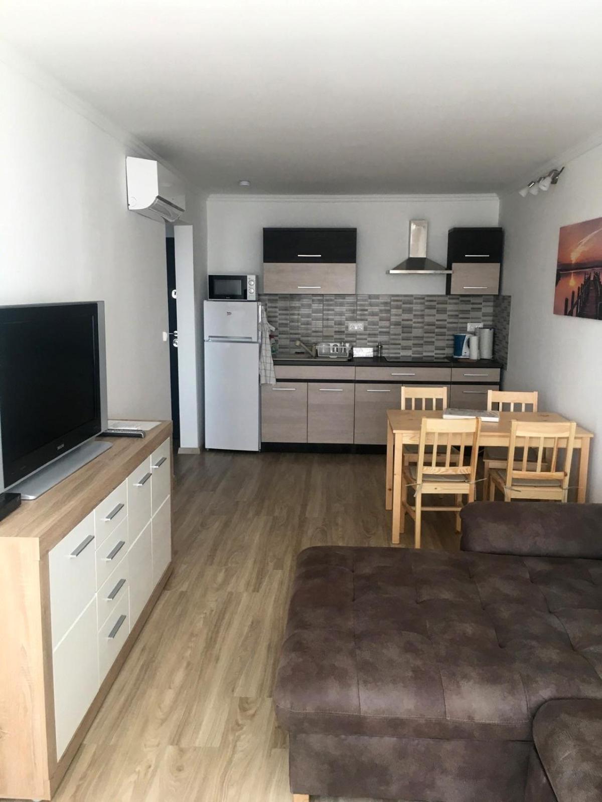 Cadet Holiday Apartman Ezuestpart Siófok Exterior foto